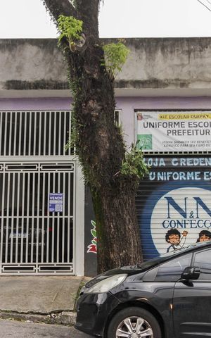 Casa à venda com 228m², 4 quartos e 1 vaga Casa à venda com 228m², 4 quartos e 1 vagaPlaquinha