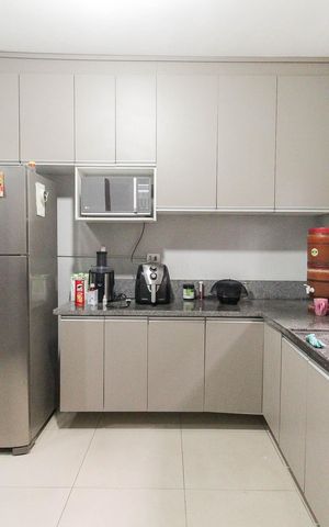 Casa à venda com 228m², 4 quartos e 1 vaga Casa à venda com 228m², 4 quartos e 1 vagaCozinha