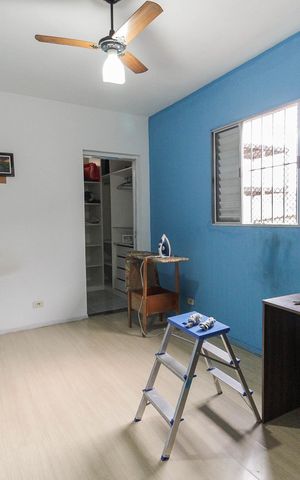 Casa à venda com 228m², 4 quartos e 1 vaga Casa à venda com 228m², 4 quartos e 1 vagaQuarto 3