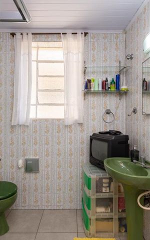 Casa à venda com 210m², 4 quartos e 2 vagas