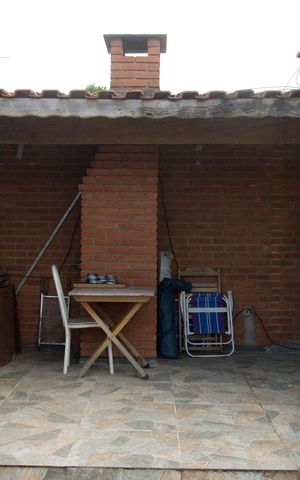Casa à venda com 236m², 4 quartos e 3 vagasQuintal