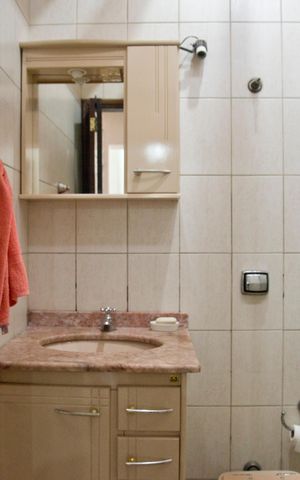 Casa à venda com 236m², 4 quartos e 3 vagasBanheiro Social