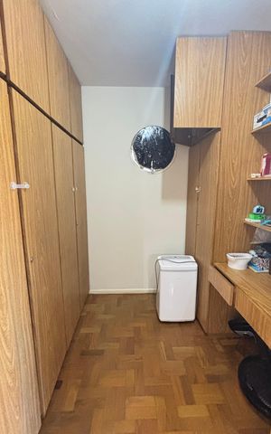 Apartamento à venda com 136m², 3 quartos e 2 vagas Apartamento à venda com 136m², 3 quartos e 2 vagasCloset Suíte