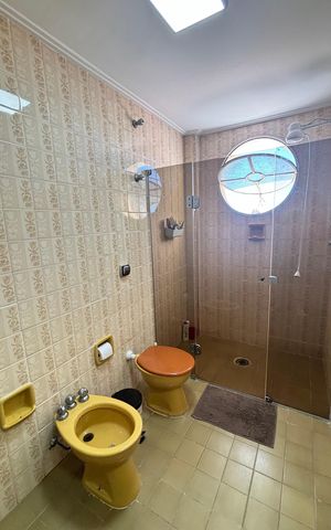 Apartamento à venda com 136m², 3 quartos e 2 vagas Apartamento à venda com 136m², 3 quartos e 2 vagasBanheiro