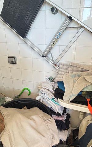 Apartamento à venda com 136m², 3 quartos e 2 vagas Apartamento à venda com 136m², 3 quartos e 2 vagasÁrea de Serviço - Banheiro
