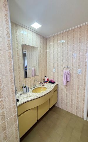 Apartamento à venda com 136m², 3 quartos e 2 vagas Apartamento à venda com 136m², 3 quartos e 2 vagasBanheiro