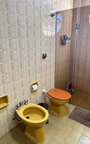 Apartamento à venda com 136m², 3 quartos e 2 vagas Apartamento à venda com 136m², 3 quartos e 2 vagasBanheiro