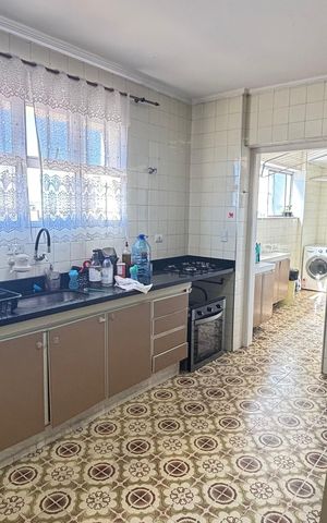 Apartamento à venda com 136m², 3 quartos e 2 vagas Apartamento à venda com 136m², 3 quartos e 2 vagasCozinha