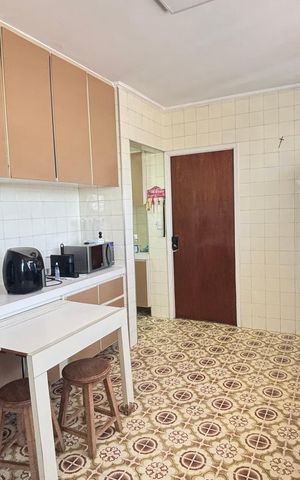 Apartamento à venda com 136m², 3 quartos e 2 vagas Apartamento à venda com 136m², 3 quartos e 2 vagasCozinha