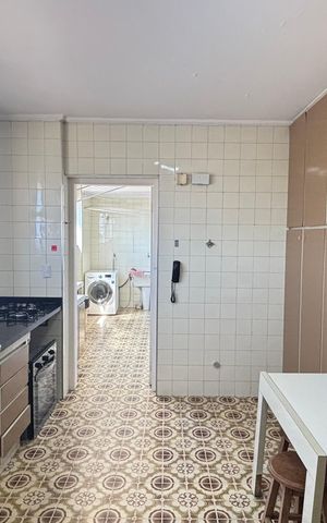 Apartamento à venda com 136m², 3 quartos e 2 vagas Apartamento à venda com 136m², 3 quartos e 2 vagasCozinha