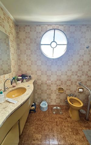 Apartamento à venda com 136m², 3 quartos e 2 vagas Apartamento à venda com 136m², 3 quartos e 2 vagasBanheiro da Suíte