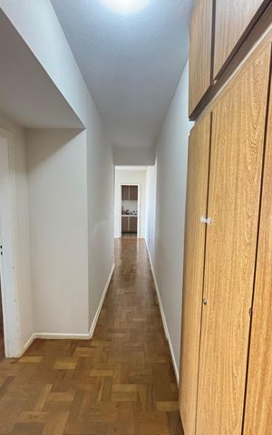 Apartamento à venda com 136m², 3 quartos e 2 vagas Apartamento à venda com 136m², 3 quartos e 2 vagasCorredor