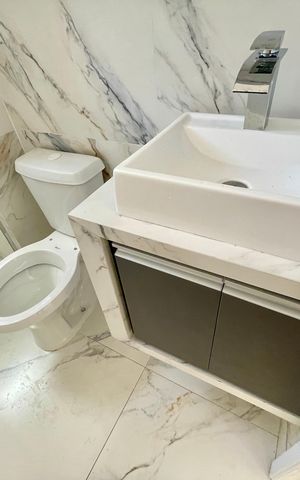 Apartamento para alugar com 77m², 2 quartos e 1 vaga Apartamento para alugar com 77m², 2 quartos e 1 vagaBanheiro