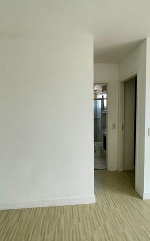 Apartamento para alugar com 77m², 2 quartos e 1 vaga Apartamento para alugar com 77m², 2 quartos e 1 vagaSala