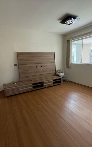 Casa de condomínio para alugar com 300m², 3 quartos e 6 vagas Casa de condomínio para alugar com 300m², 3 quartos e 6 vagasSuíte 2