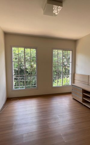 Casa de condomínio para alugar com 300m², 3 quartos e 6 vagas Casa de condomínio para alugar com 300m², 3 quartos e 6 vagasSuíte 3