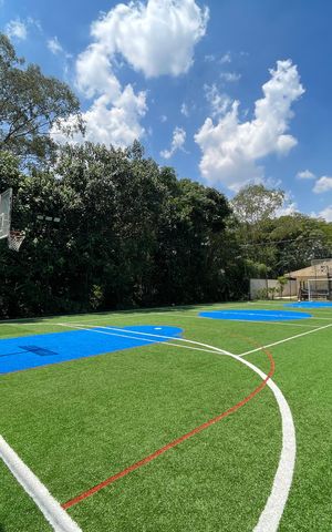 Casa de condomínio para alugar com 300m², 3 quartos e 6 vagas Casa de condomínio para alugar com 300m², 3 quartos e 6 vagasQuadra Esportiva