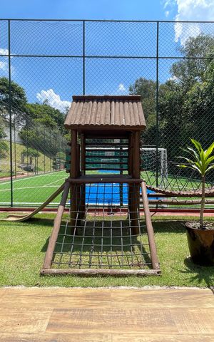 Casa de condomínio para alugar com 300m², 3 quartos e 6 vagas Casa de condomínio para alugar com 300m², 3 quartos e 6 vagasÁrea comum - Playground
