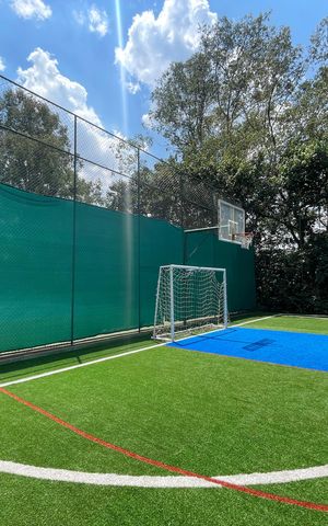 Casa de condomínio para alugar com 300m², 3 quartos e 6 vagas Casa de condomínio para alugar com 300m², 3 quartos e 6 vagasQuadra Esportiva