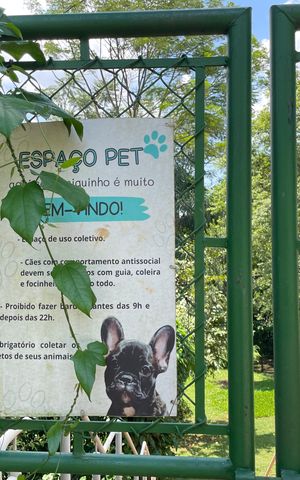 Casa de condomínio para alugar com 300m², 3 quartos e 6 vagas Casa de condomínio para alugar com 300m², 3 quartos e 6 vagasÁrea comum