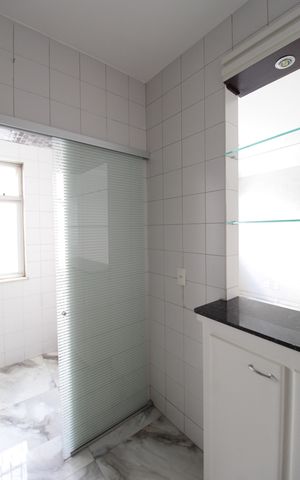 Apartamento para alugar com 64m², 2 quartos e 2 vagasCozinha e Área de Serviço