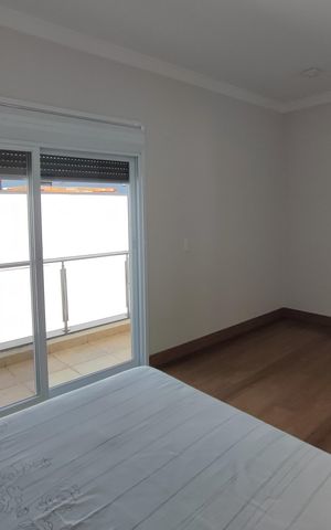 Casa de condomínio à venda com 560m², 5 quartos e 8 vagas Casa de condomínio à venda com 560m², 5 quartos e 8 vagasQuarto Suíte 3