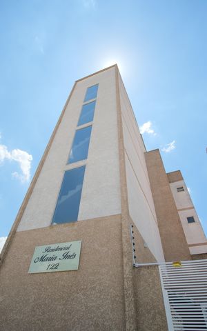 Apartamento para alugar com 55m², 2 quartos e 1 vagaFachada