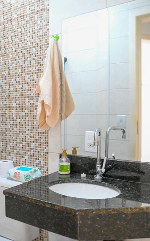Casa à venda com 133m², 3 quartos e 2 vagas Casa à venda com 133m², 3 quartos e 2 vagasBanheiro Social