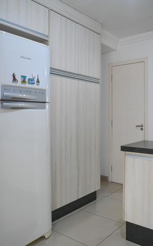Casa à venda com 133m², 3 quartos e 2 vagas Casa à venda com 133m², 3 quartos e 2 vagasCozinha