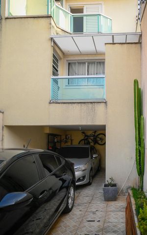 Casa à venda com 133m², 3 quartos e 2 vagas Casa à venda com 133m², 3 quartos e 2 vagasGaragem