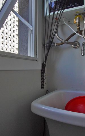 Apartamento à venda com 63m², 2 quartos e 2 vagasCozinha e Área de Serviço