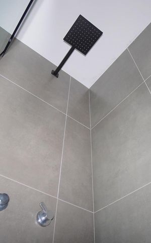 Apartamento à venda com 63m², 2 quartos e 2 vagasBanheiro da Suíte