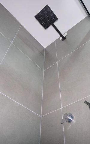 Apartamento à venda com 63m², 2 quartos e 2 vagasBanheiro Corredor