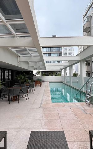 Studio à venda com 34m², 1 quarto e 1 vaga Studio à venda com 34m², 1 quarto e 1 vagaPiscina