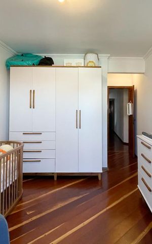 Apartamento à venda com 210m², 4 quartos e 4 vagas Apartamento à venda com 210m², 4 quartos e 4 vagasSuíte 2