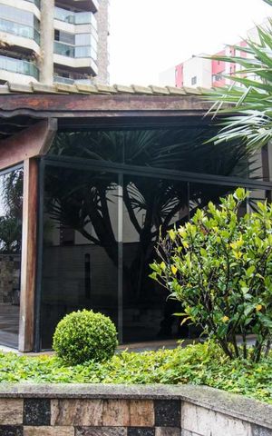 Apartamento à venda com 210m², 4 quartos e 4 vagas Apartamento à venda com 210m², 4 quartos e 4 vagasÁrea comum