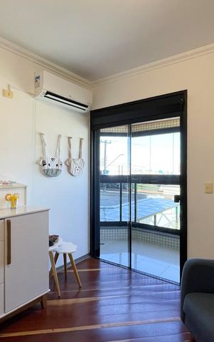 Apartamento à venda com 210m², 4 quartos e 4 vagas Apartamento à venda com 210m², 4 quartos e 4 vagasSuíte 2