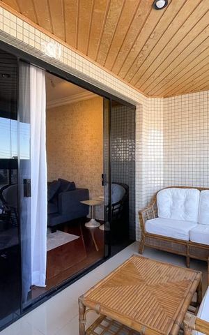 Apartamento à venda com 210m², 4 quartos e 4 vagas Apartamento à venda com 210m², 4 quartos e 4 vagasSacada