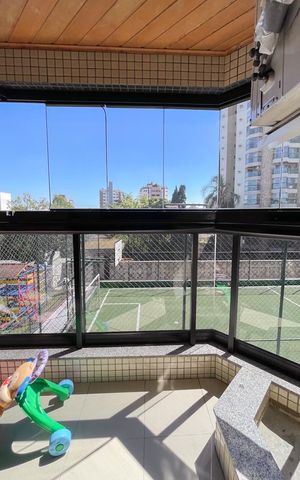 Apartamento à venda com 210m², 4 quartos e 4 vagas Apartamento à venda com 210m², 4 quartos e 4 vagasSacada - Suíte 4