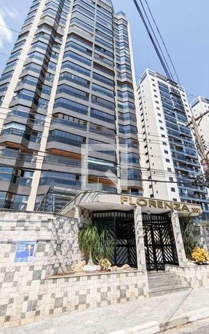 Apartamento à venda com 210m², 4 quartos e 4 vagas Apartamento à venda com 210m², 4 quartos e 4 vagasFachada