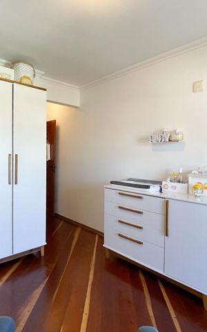 Apartamento à venda com 210m², 4 quartos e 4 vagas Apartamento à venda com 210m², 4 quartos e 4 vagasSuíte 2