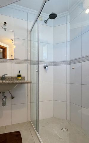 Apartamento à venda com 210m², 4 quartos e 4 vagas Apartamento à venda com 210m², 4 quartos e 4 vagasSuíte 1