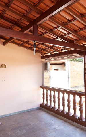 Casa à venda com 360m², 3 quartos e 4 vagas Casa à venda com 360m², 3 quartos e 4 vagasVista da Varanda Quarto