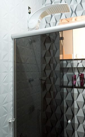 Casa à venda com 360m², 3 quartos e 4 vagas Casa à venda com 360m², 3 quartos e 4 vagasBanheiro do Quarto 2