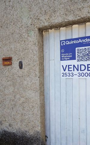 Casa à venda com 360m², 3 quartos e 4 vagas Casa à venda com 360m², 3 quartos e 4 vagasPlaca