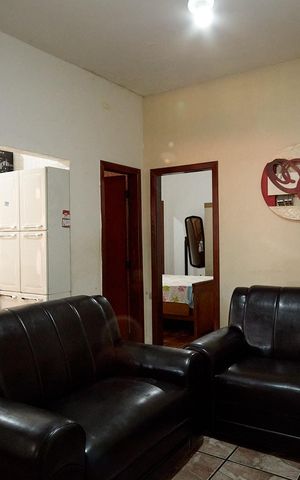 Casa à venda com 360m², 3 quartos e 4 vagas Casa à venda com 360m², 3 quartos e 4 vagasSala