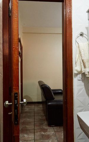 Casa à venda com 360m², 3 quartos e 4 vagas Casa à venda com 360m², 3 quartos e 4 vagasBanheiro