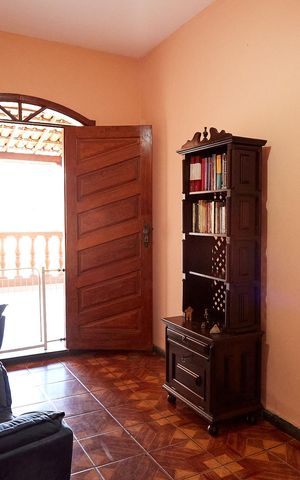 Casa à venda com 360m², 3 quartos e 4 vagas Casa à venda com 360m², 3 quartos e 4 vagasQuarto