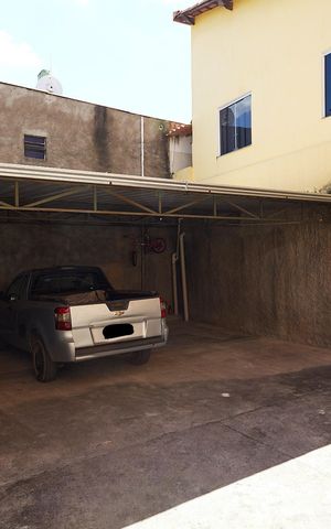 Casa à venda com 360m², 3 quartos e 4 vagas Casa à venda com 360m², 3 quartos e 4 vagasGaragem