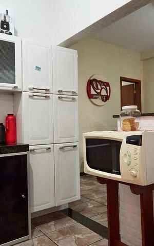 Casa à venda com 360m², 3 quartos e 4 vagas Casa à venda com 360m², 3 quartos e 4 vagasCozinha